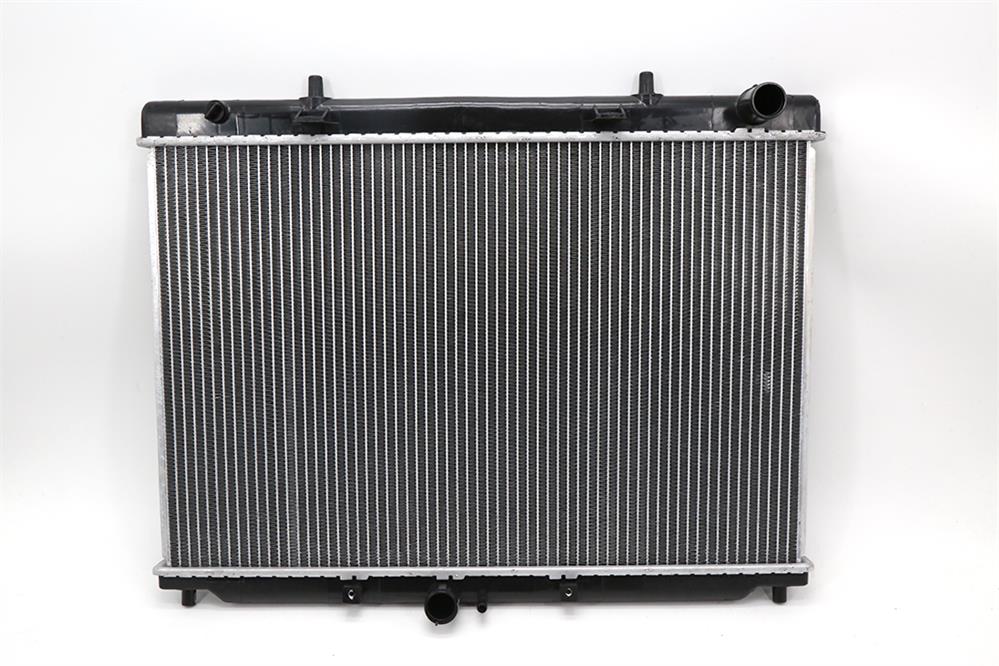 24553239 SGMW SAIC Wuling Hong Guang 1.4 MT Aluminijasti radiator