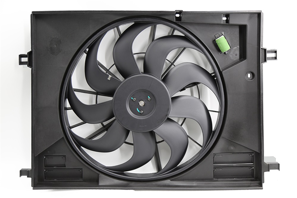 S301030-3210 Changan 2018 CS75 plus 1.5T ventilator hladilnika